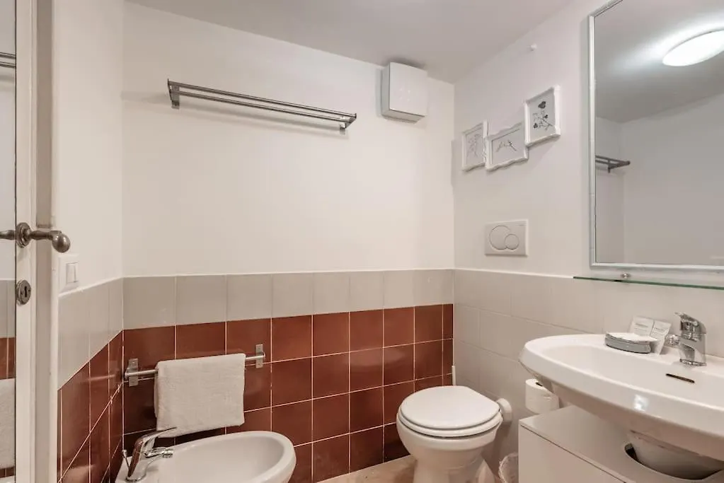 Apartment Lungaretta Studio Flat Trastevere Rome Italy